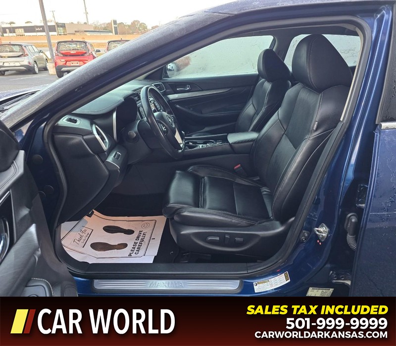 Nissan Maxima Vehicle Full-screen Gallery Image 8