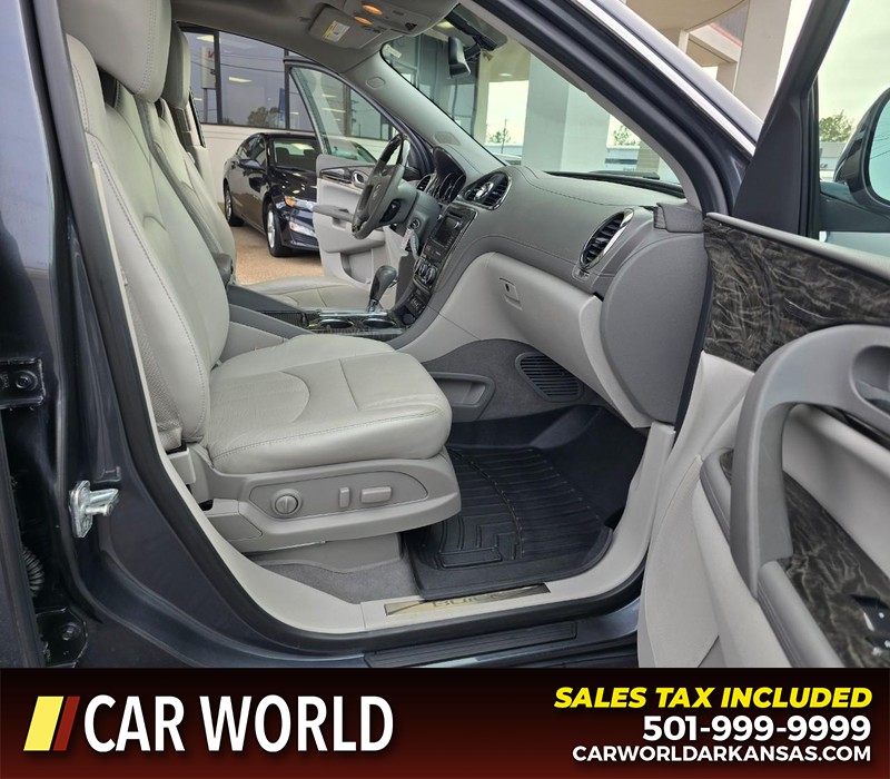 Buick Enclave Vehicle Full-screen Gallery Image 12