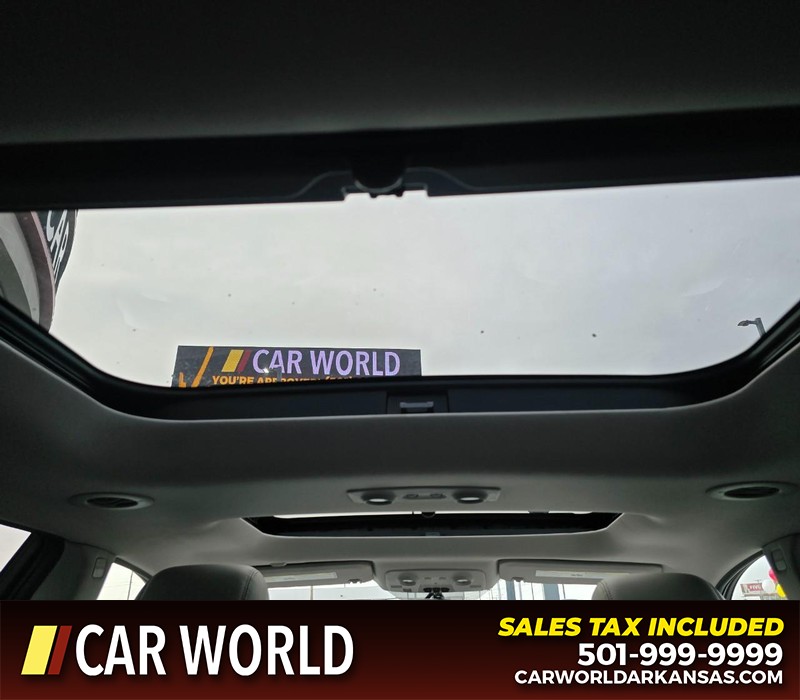 Buick Enclave Vehicle Full-screen Gallery Image 23