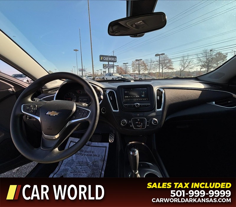 Chevrolet Malibu Vehicle Full-screen Gallery Image 16