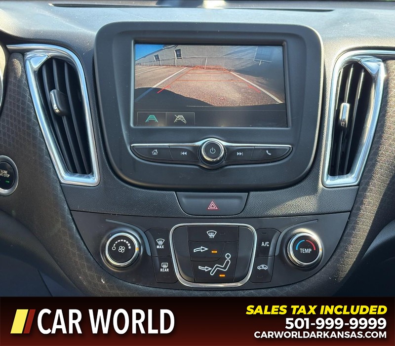 Chevrolet Malibu Vehicle Full-screen Gallery Image 18