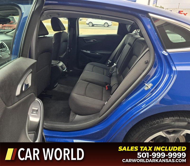 Chevrolet Malibu Vehicle Full-screen Gallery Image 10