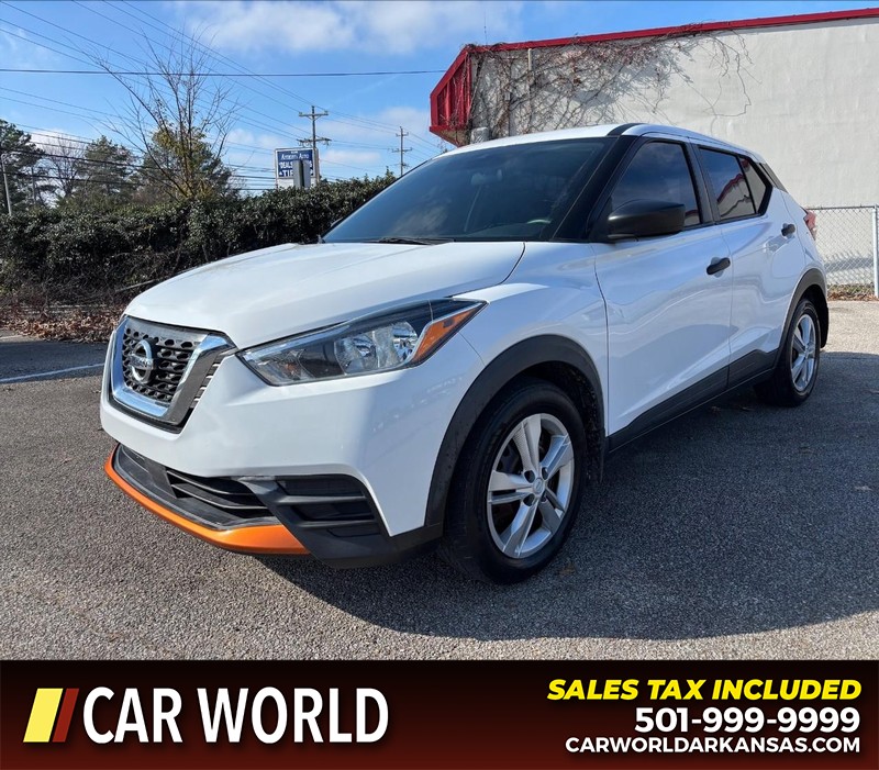 Nissan Kicks Vehicle Full-screen Gallery Image 9