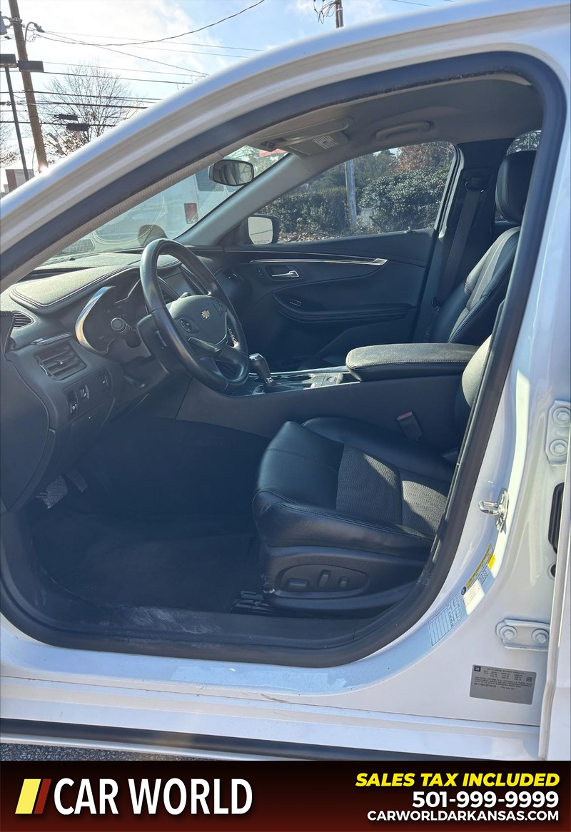 Chevrolet Impala Vehicle Full-screen Gallery Image 12