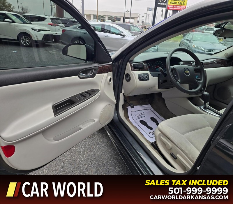 Chevrolet Impala Limited Vehicle Full-screen Gallery Image 7