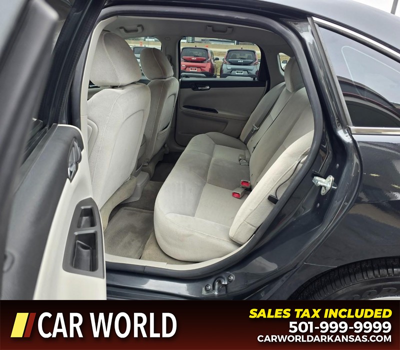 Chevrolet Impala Limited Vehicle Full-screen Gallery Image 10