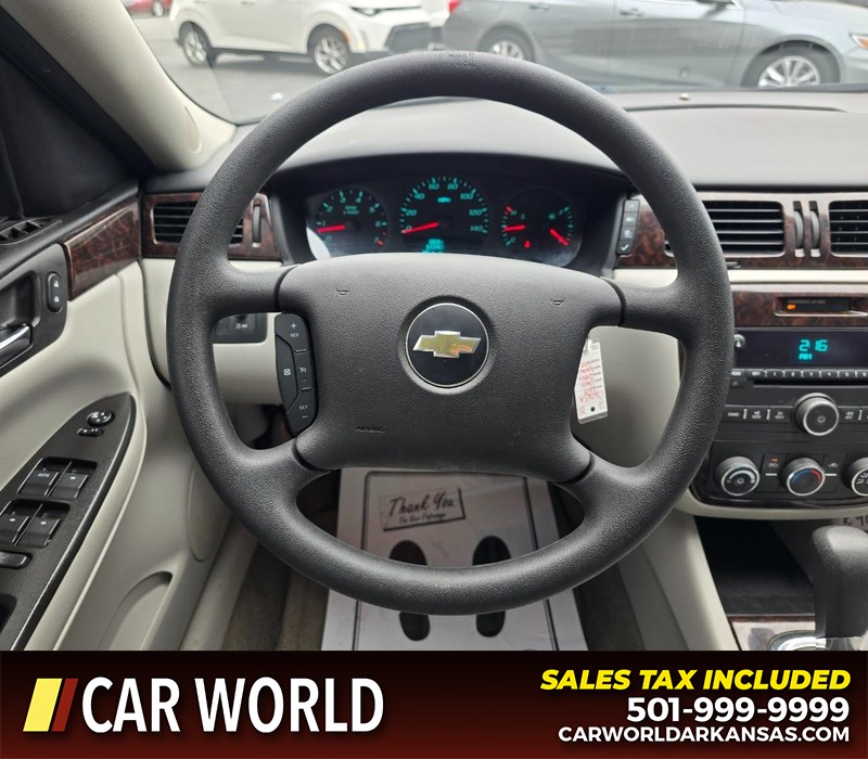 Chevrolet Impala Limited Vehicle Full-screen Gallery Image 14