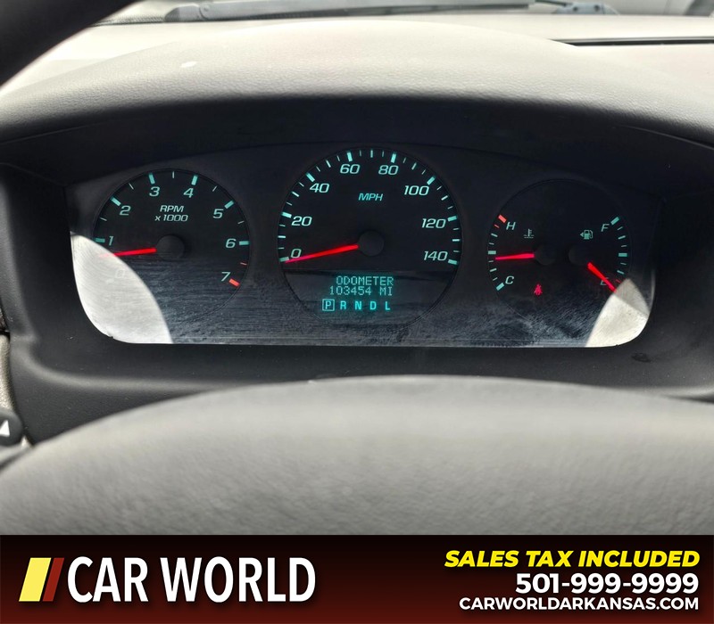 Chevrolet Impala Limited Vehicle Full-screen Gallery Image 16