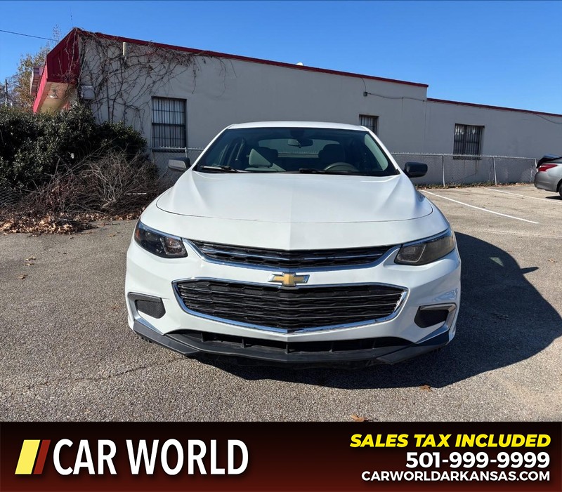 Chevrolet Malibu Vehicle Full-screen Gallery Image 10