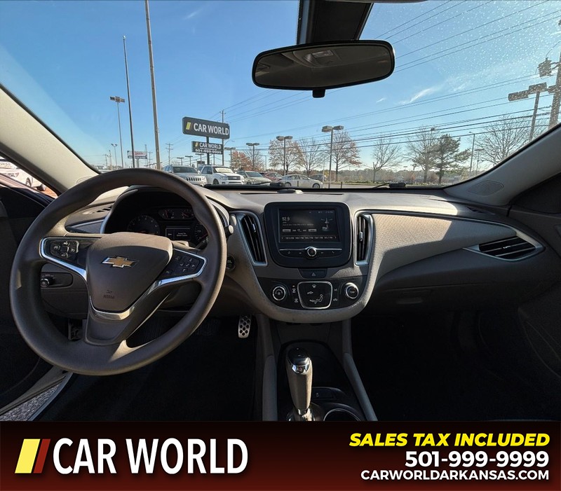 Chevrolet Malibu Vehicle Full-screen Gallery Image 16