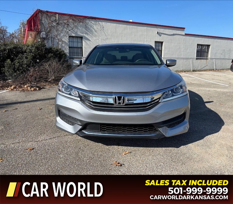 Honda Accord Sedan Vehicle Full-screen Gallery Image 10