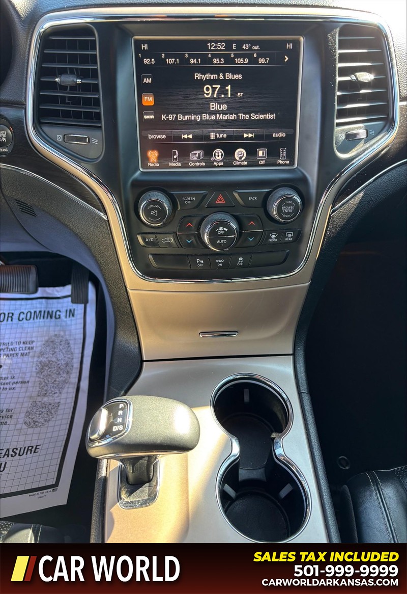 Jeep Grand Cherokee Vehicle Full-screen Gallery Image 19