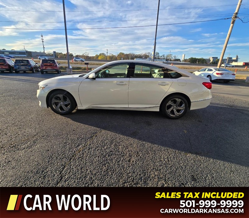 Honda Accord Sedan Vehicle Full-screen Gallery Image 5