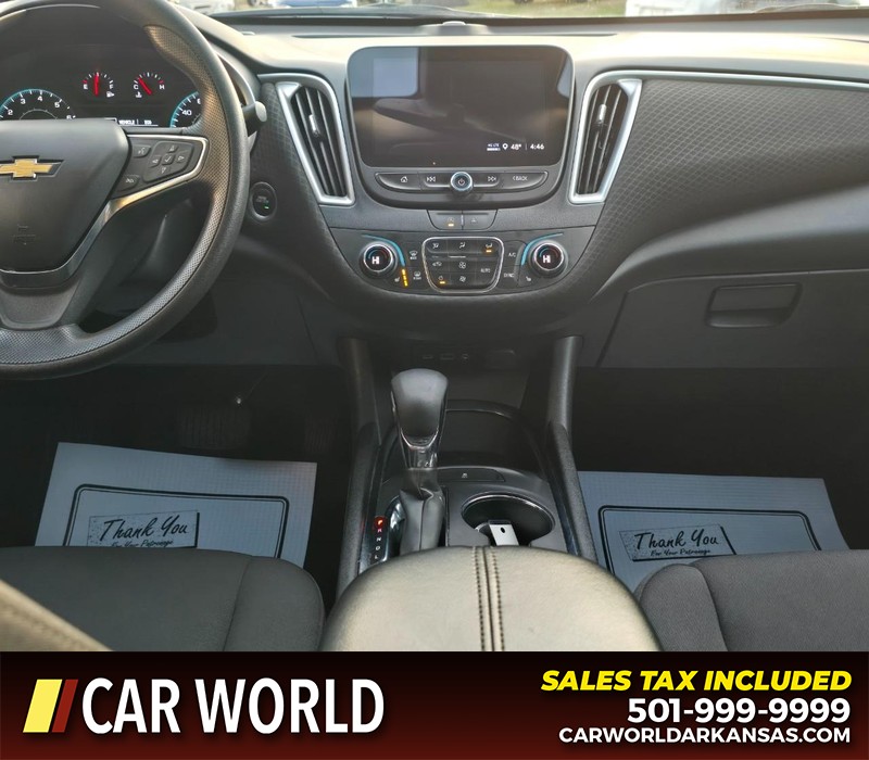 Chevrolet Malibu Vehicle Full-screen Gallery Image 18