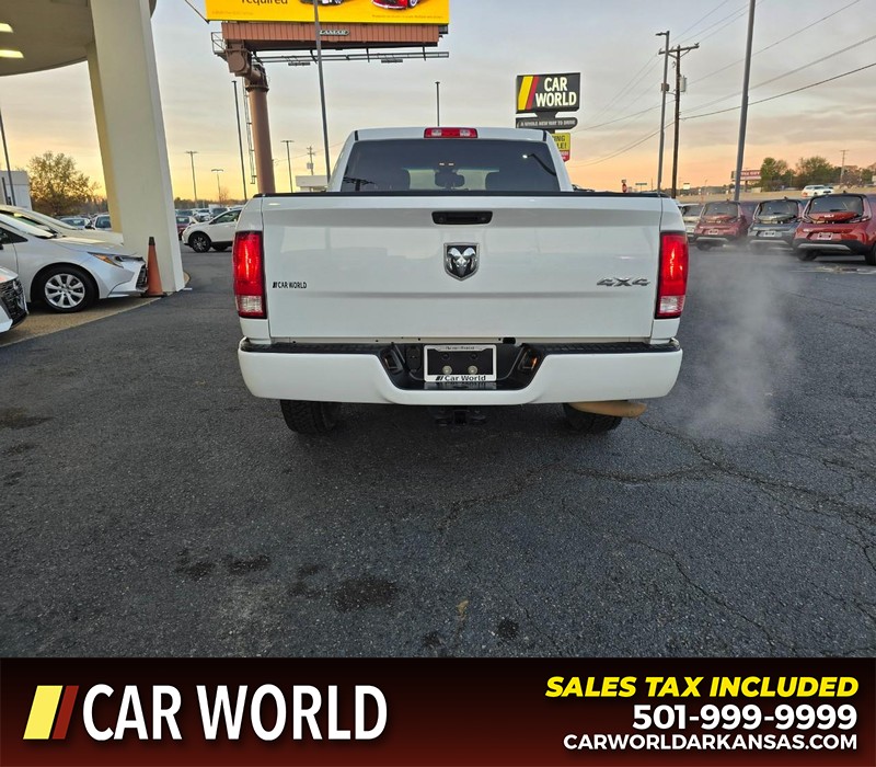 Ram 1500 Classic Vehicle Full-screen Gallery Image 5