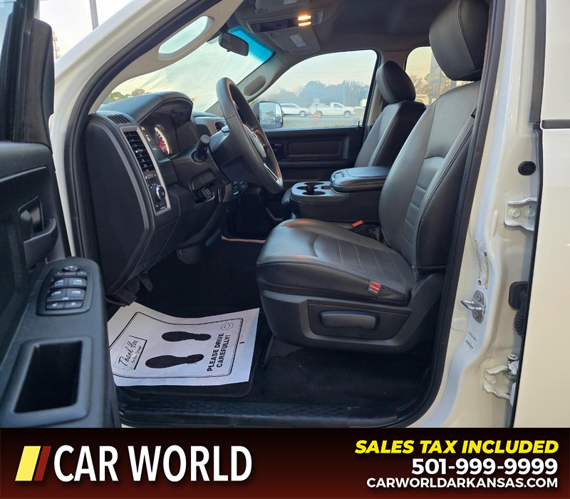 Ram 1500 Classic Vehicle Full-screen Gallery Image 8