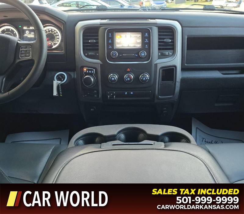 Ram 1500 Classic Vehicle Full-screen Gallery Image 19