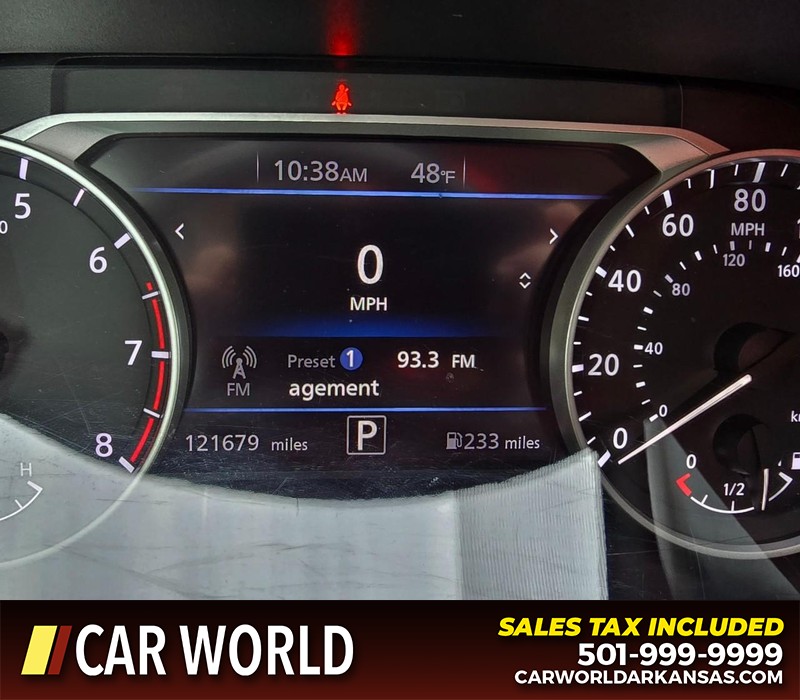 Nissan Sentra Vehicle Full-screen Gallery Image 16