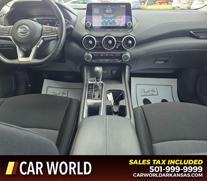 Nissan Sentra Vehicle Full-screen Gallery Image 18