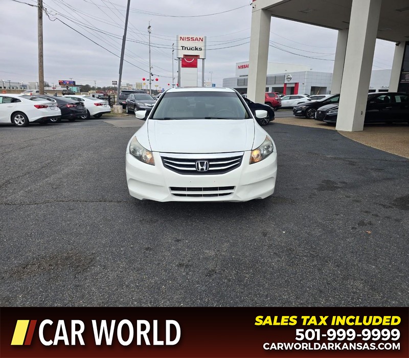 Honda Accord Sedan Vehicle Full-screen Gallery Image 2