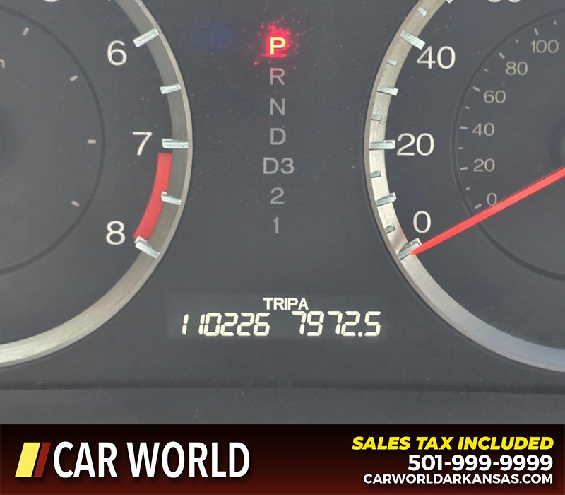 Honda Accord Sedan Vehicle Full-screen Gallery Image 15