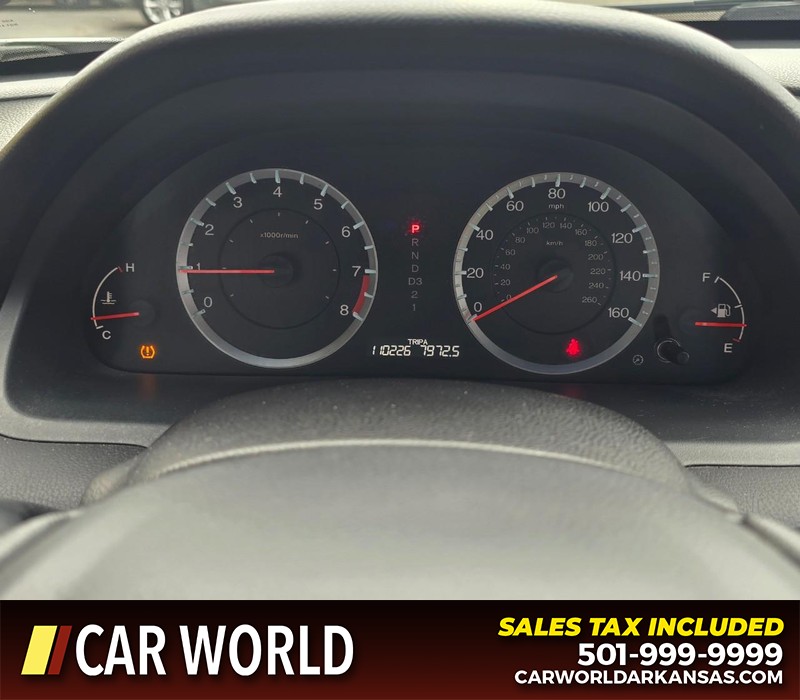 Honda Accord Sedan Vehicle Full-screen Gallery Image 16