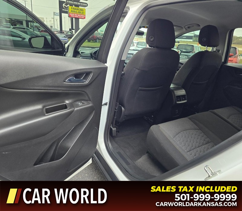 Chevrolet Equinox Vehicle Full-screen Gallery Image 9