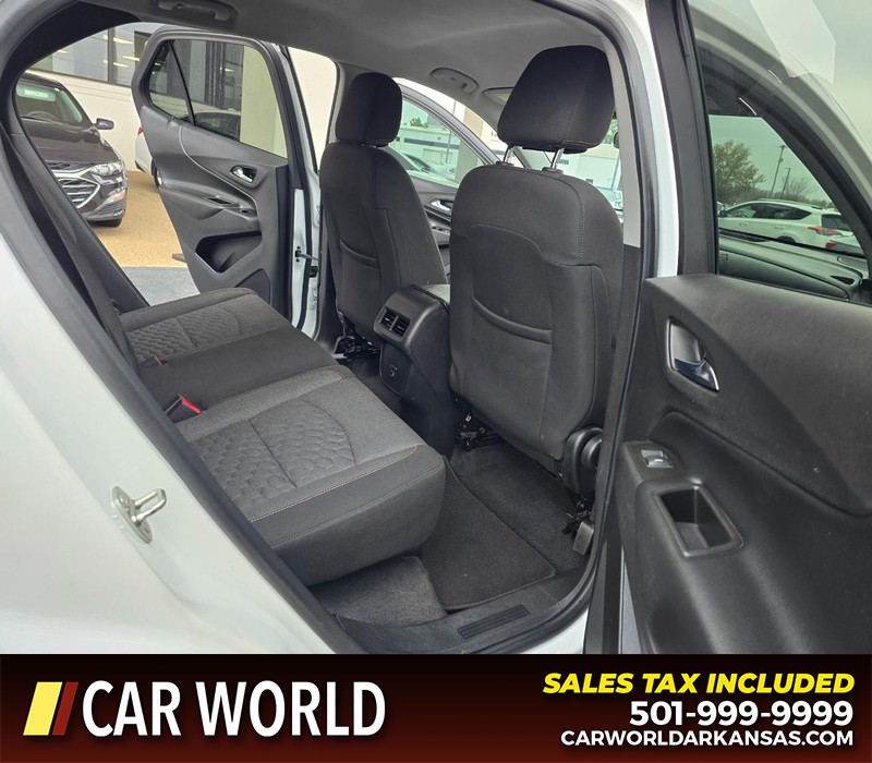 Chevrolet Equinox Vehicle Full-screen Gallery Image 12