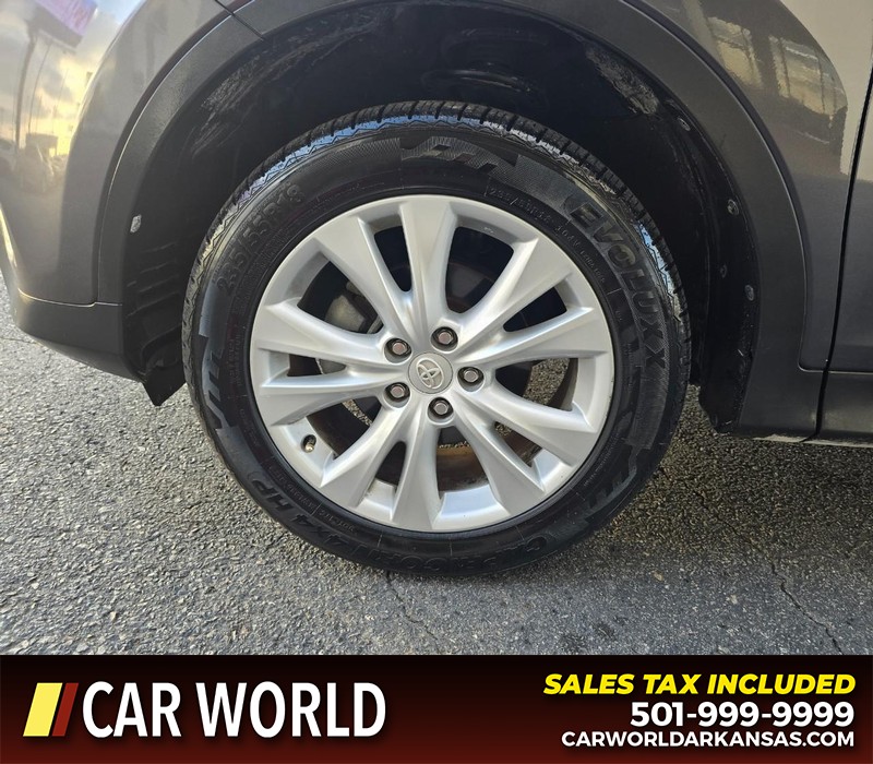 Toyota RAV4 Vehicle Full-screen Gallery Image 6