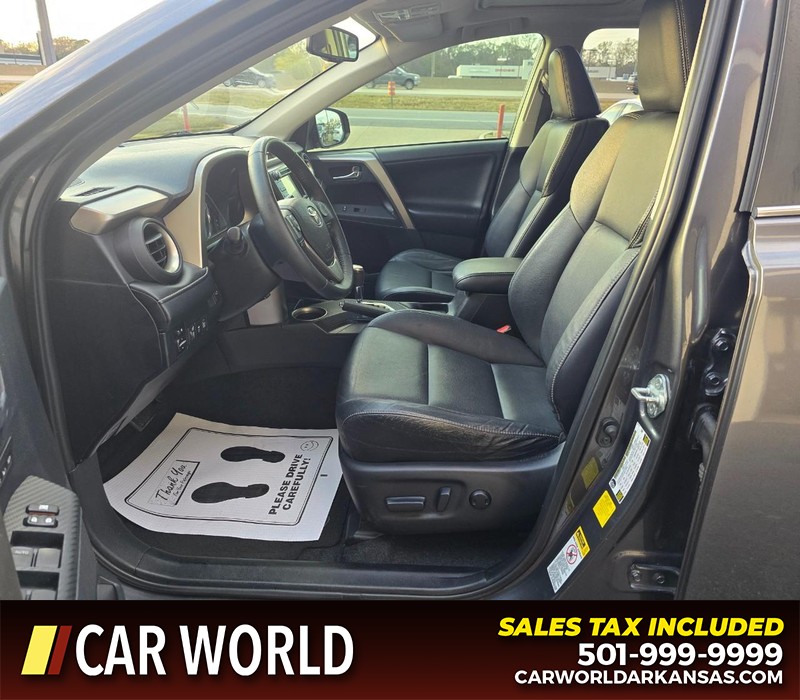 Toyota RAV4 Vehicle Full-screen Gallery Image 8