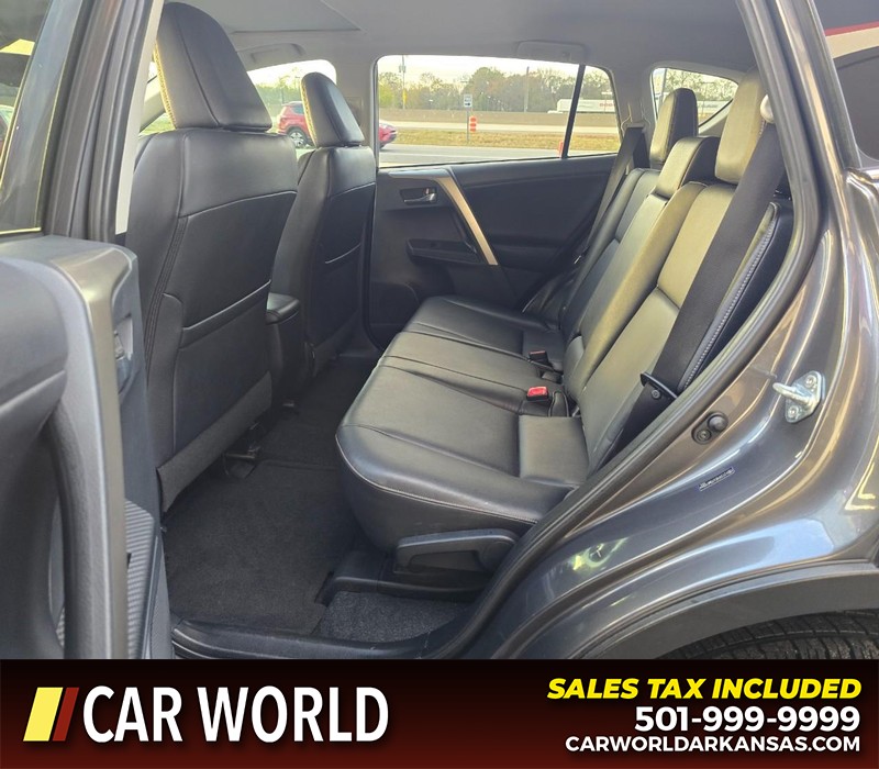 Toyota RAV4 Vehicle Full-screen Gallery Image 10