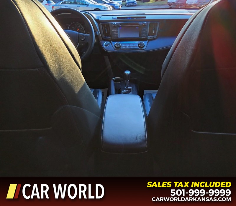 Toyota RAV4 Vehicle Full-screen Gallery Image 20