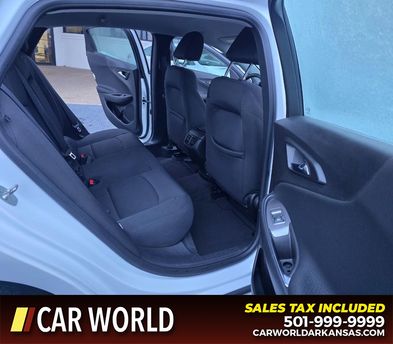 Chevrolet Malibu Vehicle Full-screen Gallery Image 12