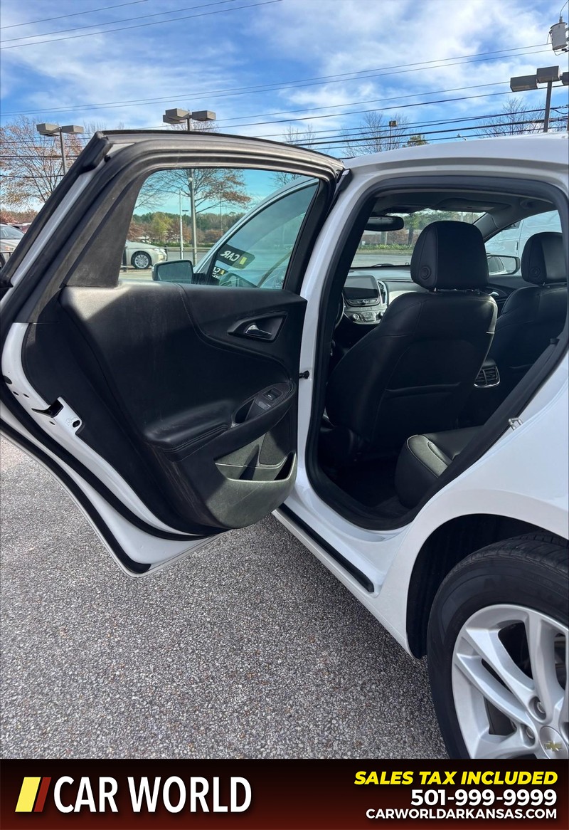 Chevrolet Malibu Vehicle Full-screen Gallery Image 14