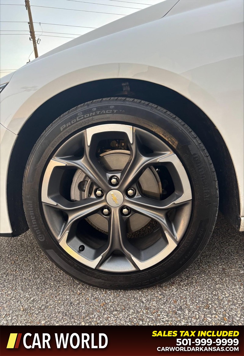 Chevrolet Malibu Vehicle Full-screen Gallery Image 11