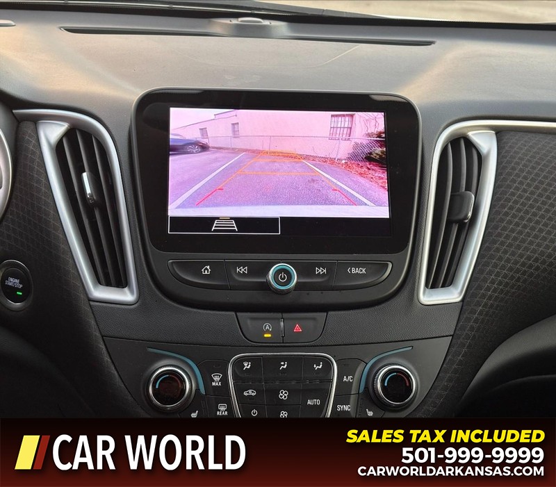 Chevrolet Malibu Vehicle Full-screen Gallery Image 18