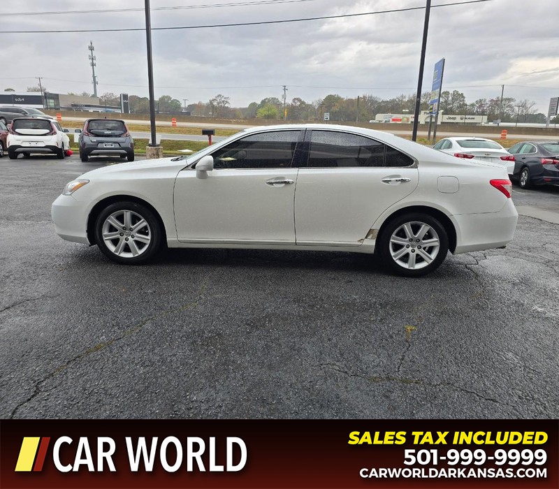 Lexus ES 350 Vehicle Full-screen Gallery Image 4