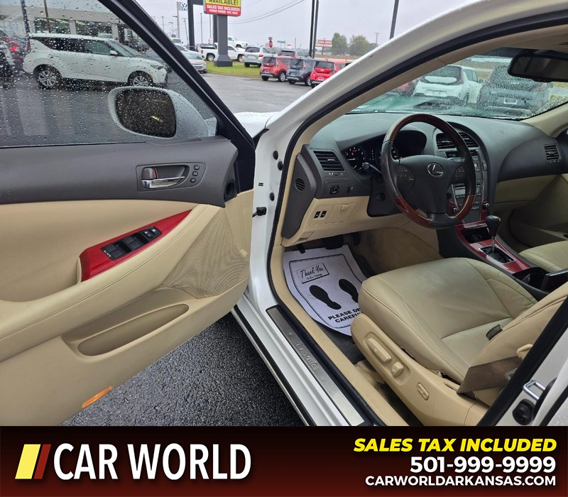 Lexus ES 350 Vehicle Full-screen Gallery Image 7