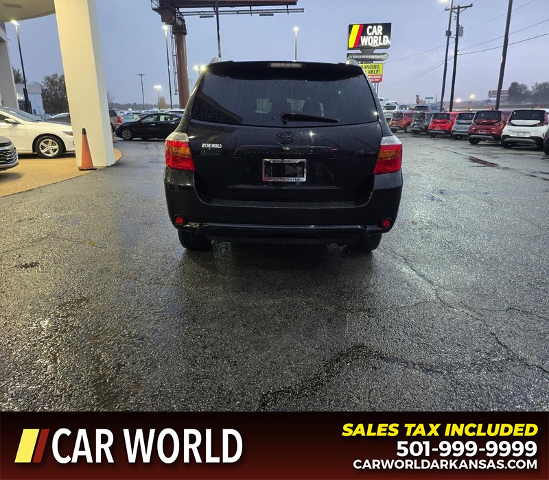 Toyota Highlander Vehicle Full-screen Gallery Image 5