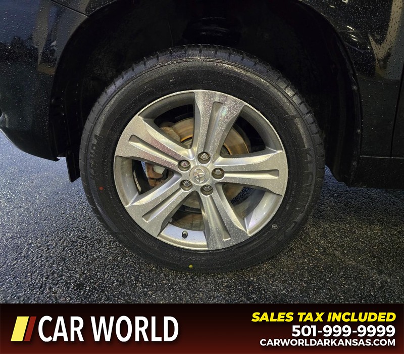 Toyota Highlander Vehicle Full-screen Gallery Image 6