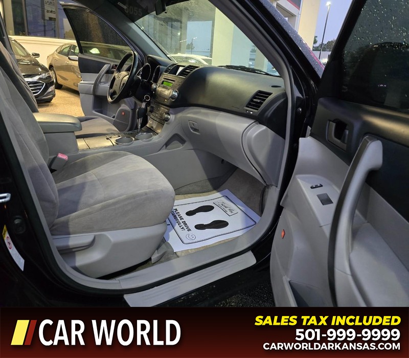 Toyota Highlander Vehicle Full-screen Gallery Image 12