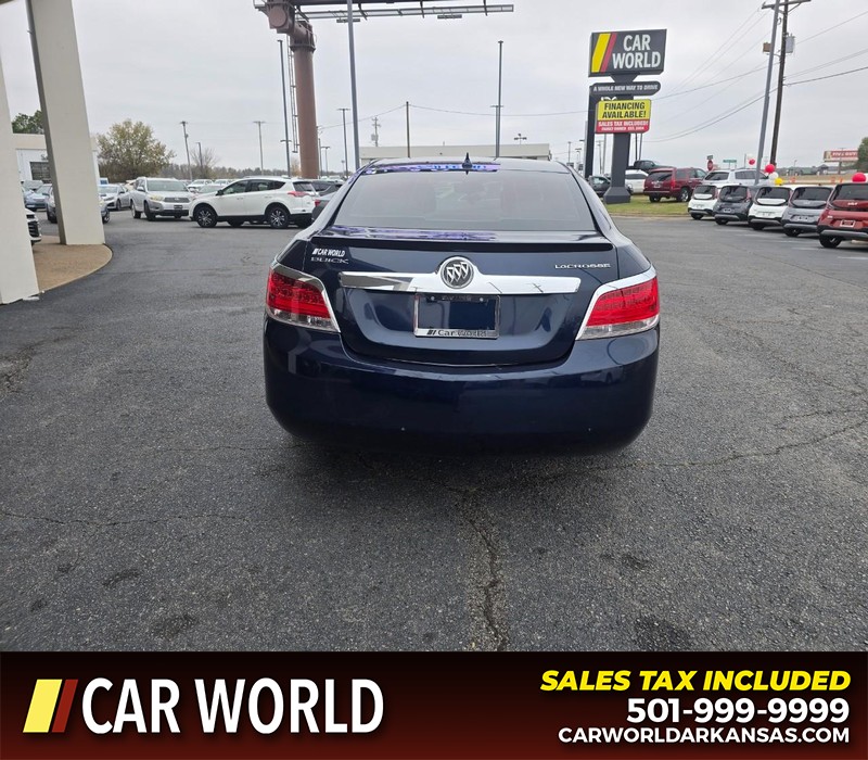 Buick LaCrosse Vehicle Full-screen Gallery Image 5