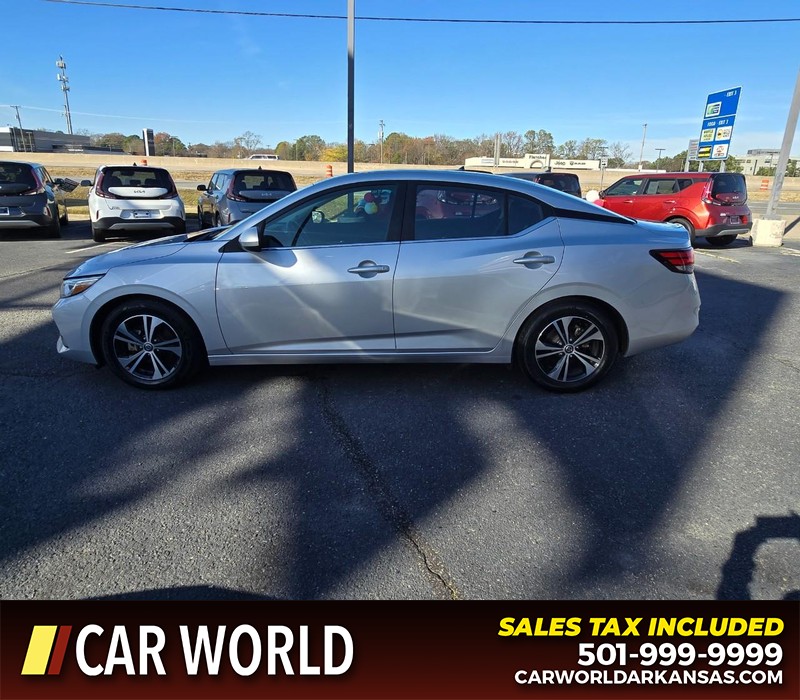 Nissan Sentra Vehicle Full-screen Gallery Image 4