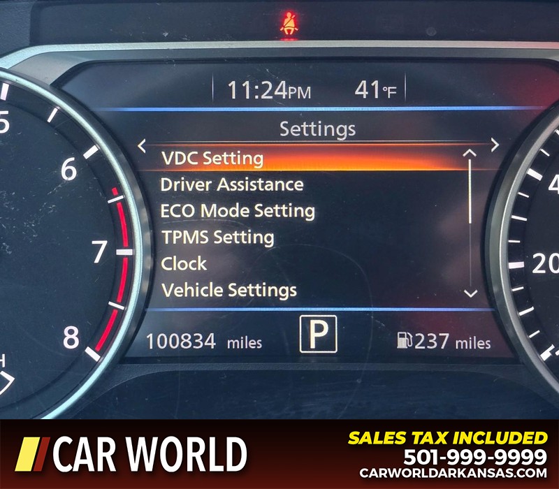 Nissan Sentra Vehicle Full-screen Gallery Image 16