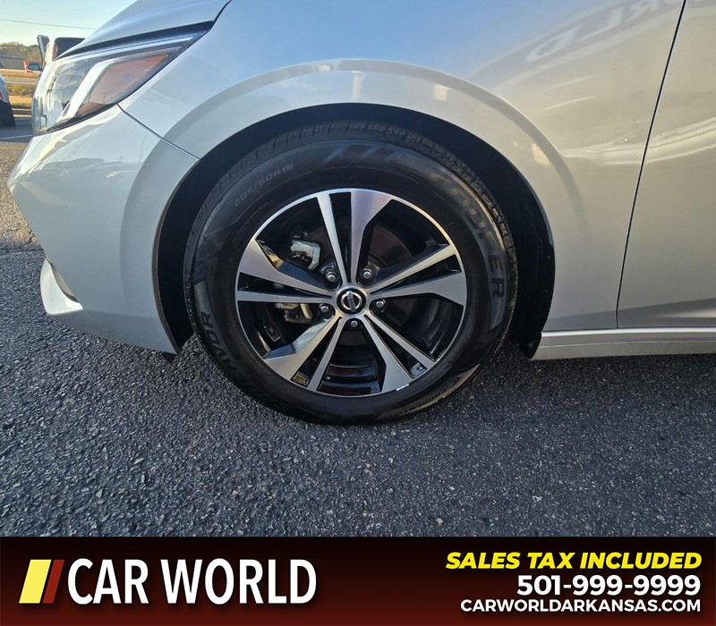 Nissan Sentra Vehicle Full-screen Gallery Image 6