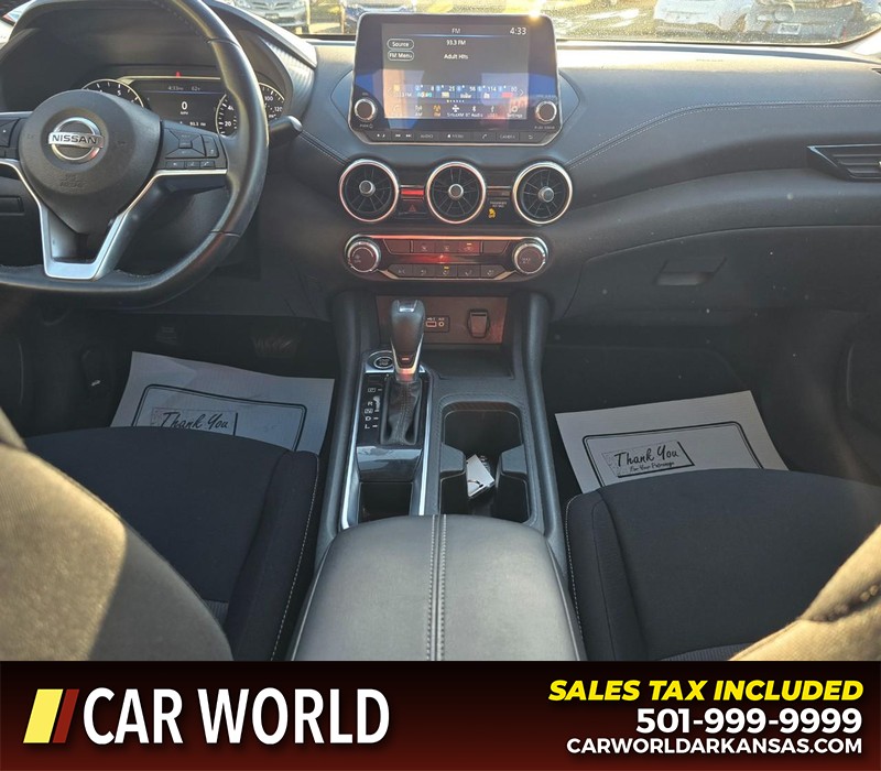 Nissan Sentra Vehicle Full-screen Gallery Image 18