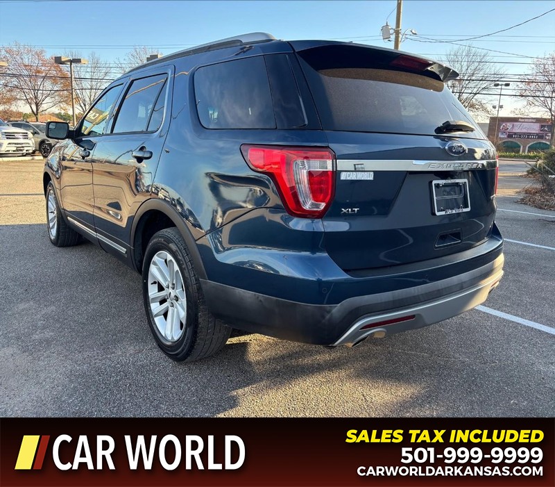 Ford Explorer Vehicle Full-screen Gallery Image 7