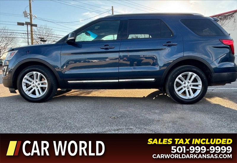 Ford Explorer Vehicle Full-screen Gallery Image 8