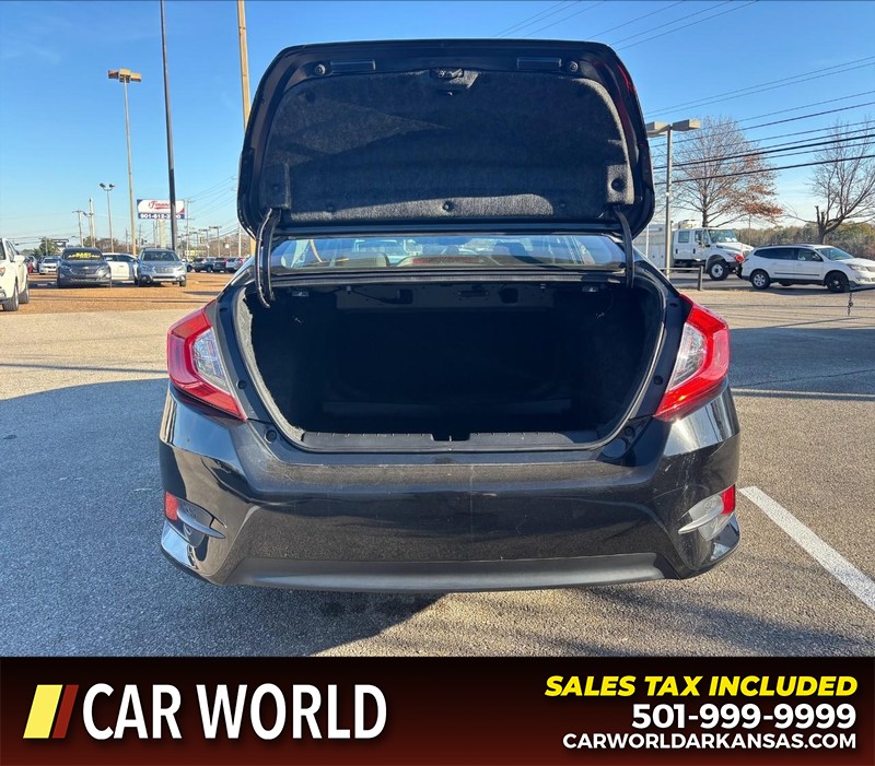 Honda Civic Sedan Vehicle Full-screen Gallery Image 5