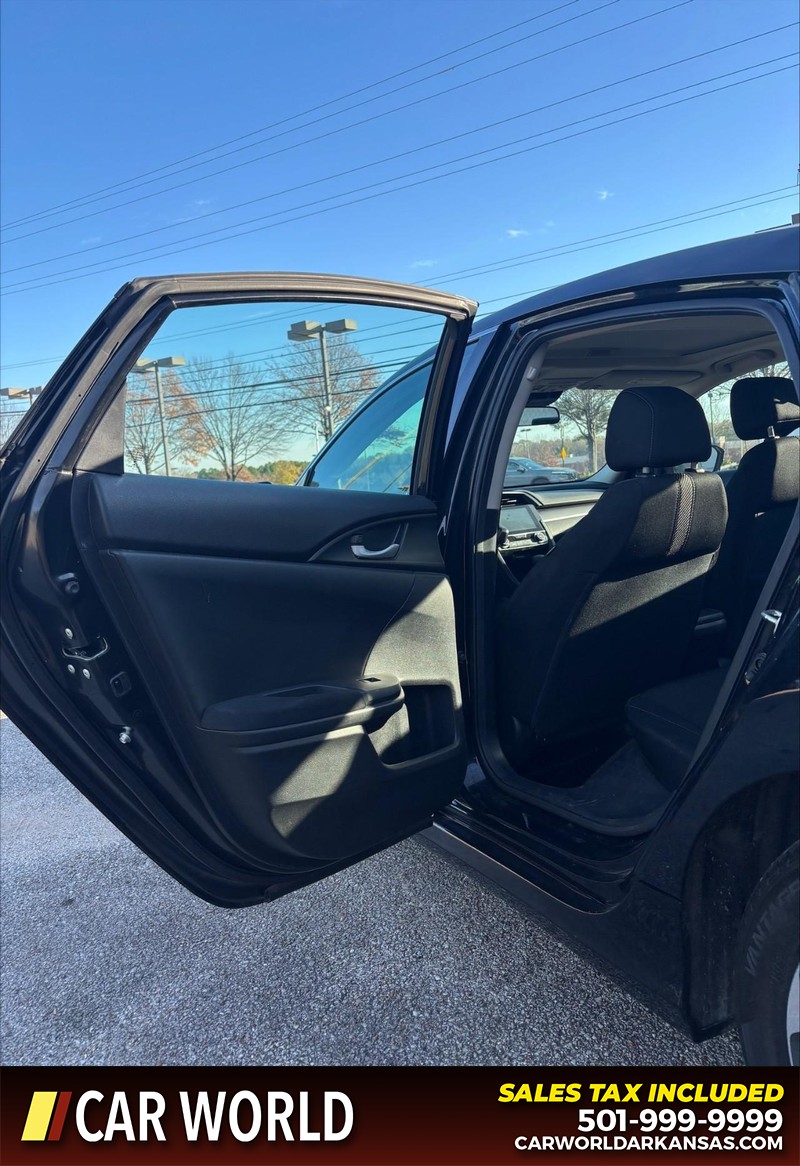 Honda Civic Sedan Vehicle Full-screen Gallery Image 14